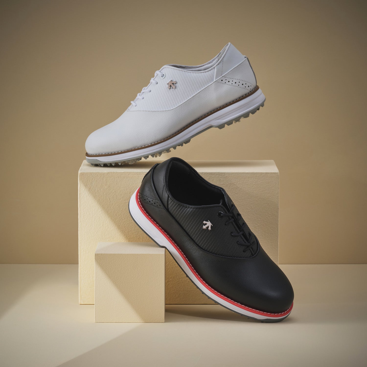 M PRO-CLASSIC LACE 男士高爾夫球鞋(贈送品牌鞋包) M PRO-CLASSIC LACE 男士高爾夫球鞋(贈送品牌鞋包)