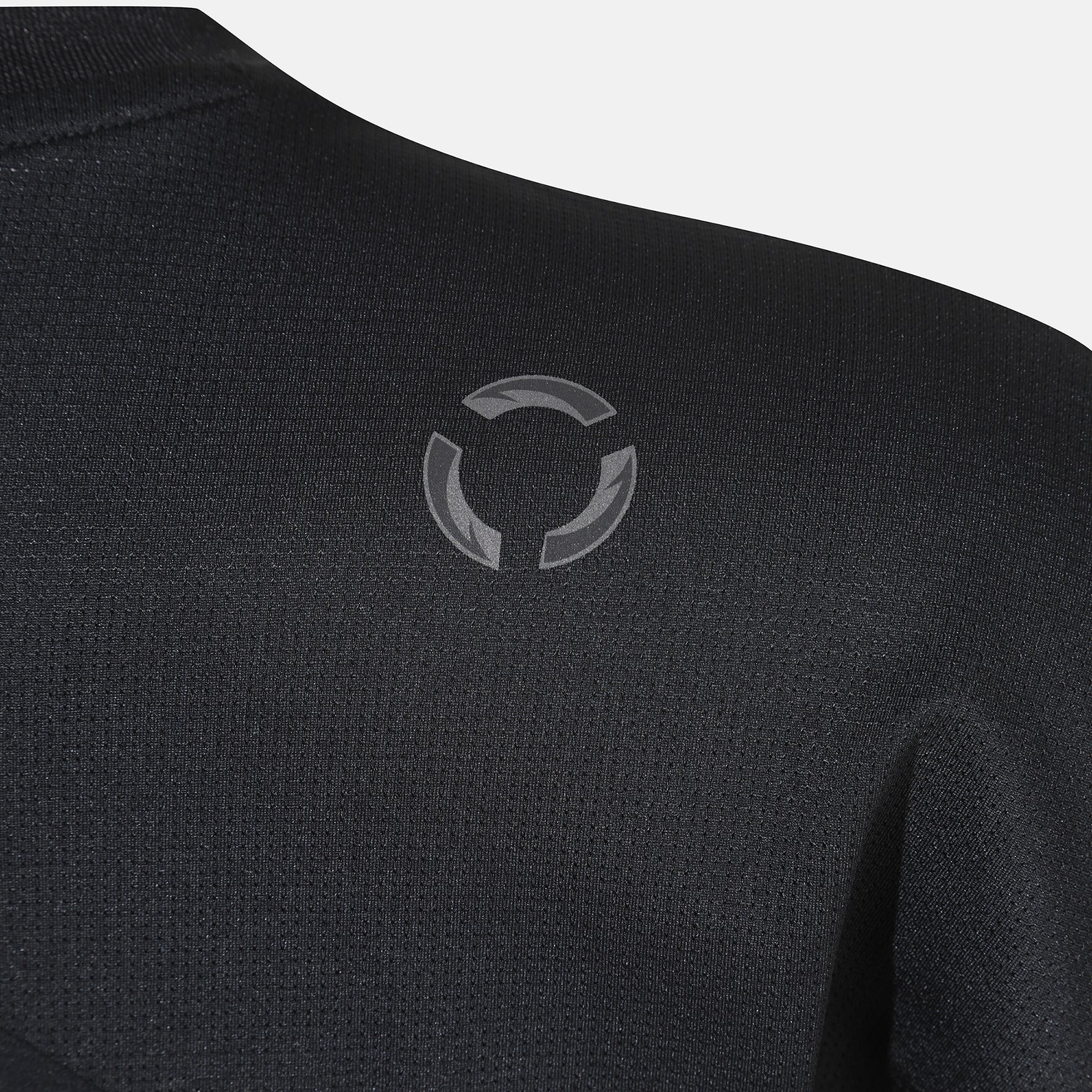 RUNNING ESSENCIAL   HALF SLEEVET-SHIRTS 女士 運動上衣