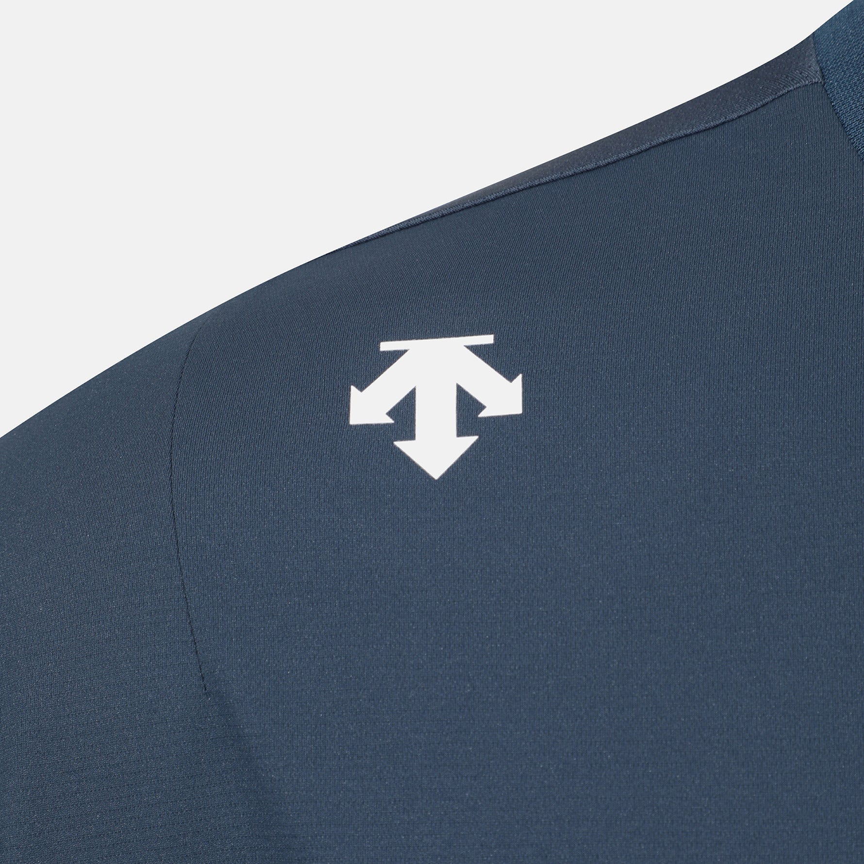 RUNNING ESSENCIAL   HALF SLEEVET-SHIRTS 女士 運動上衣