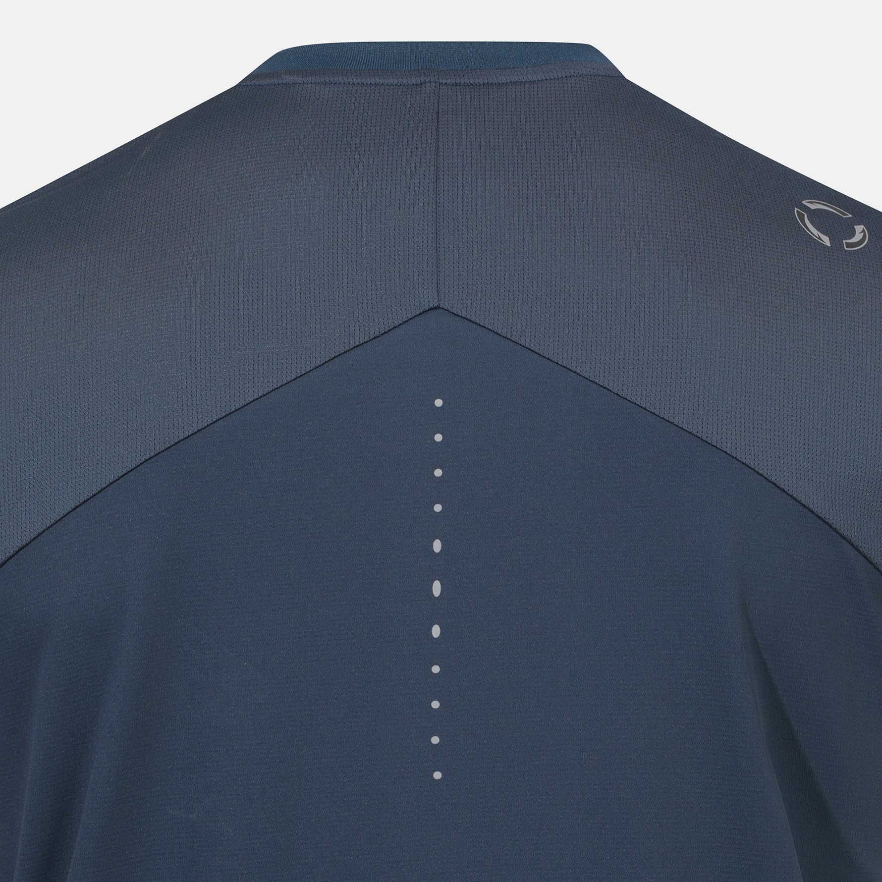 RUNNING ESSENCIAL   HALF SLEEVET-SHIRTS 女士 運動上衣