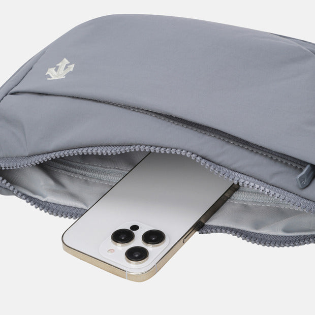 SPORTS BASIC LIGHTWEIGHT HALF MOON BAG 中性 運動休閒肩背包