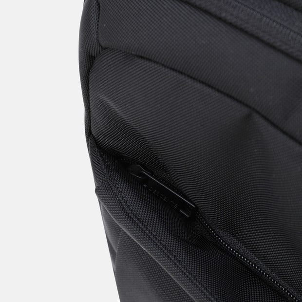 CITY COMMUTER BACKPACK 23 中性 運動後背包
