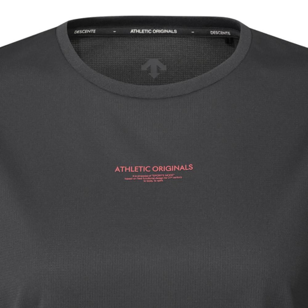 W RUNNING FIELD SENSOR CROP GRAPHIC SS TEE 女士 運動上衣