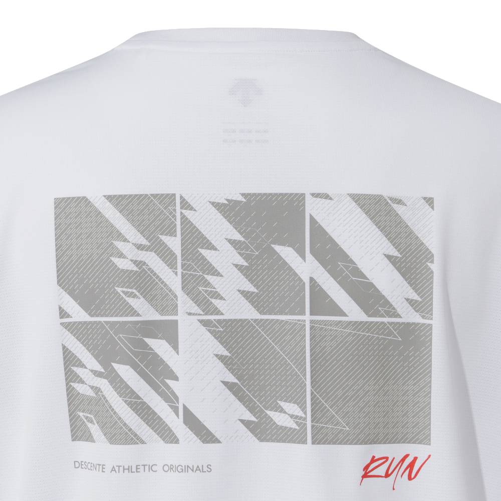 W RUNNING FIELD SENSOR CROP GRAPHIC SS TEE 女士 運動上衣