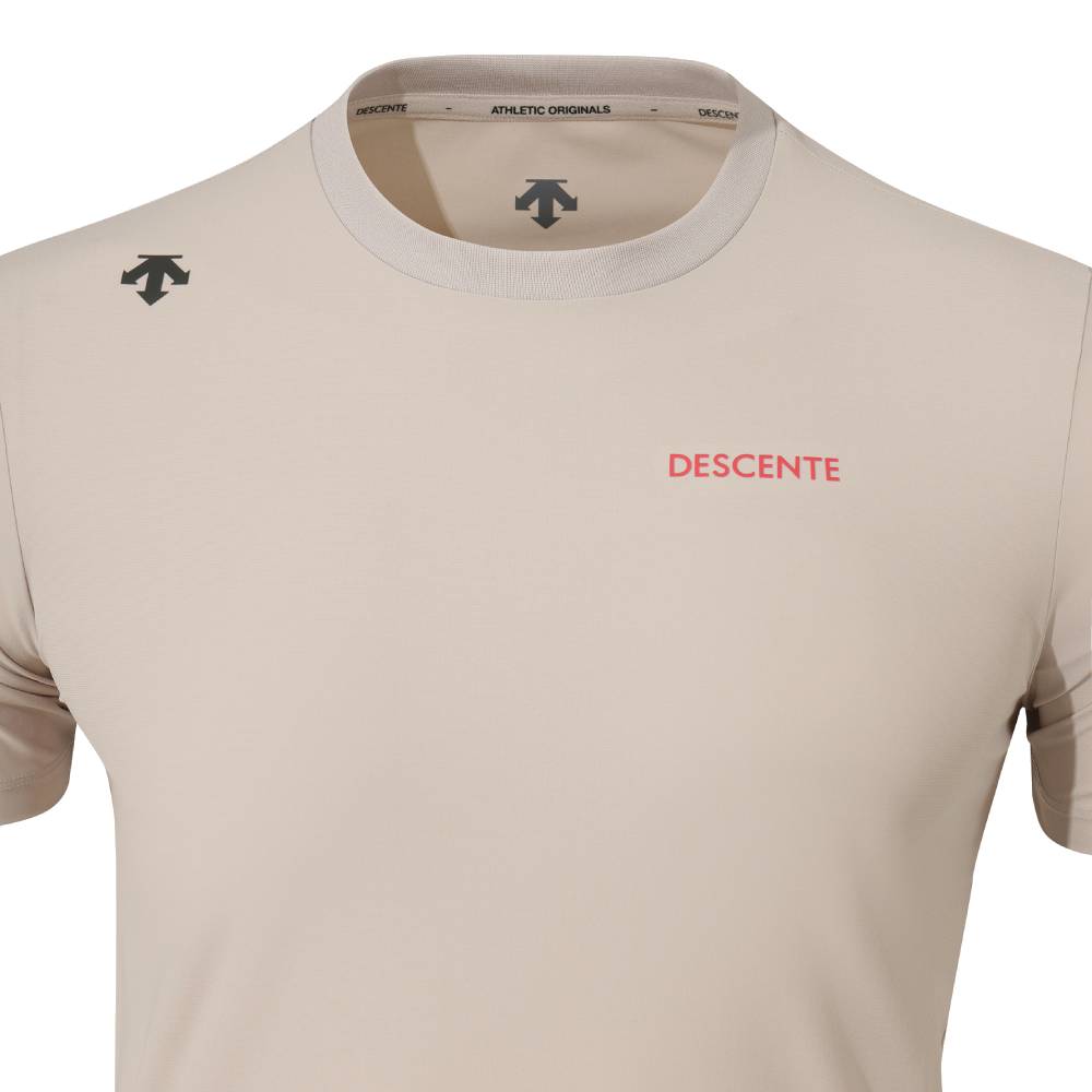BACK GRAPHIC SHORT SLEEVET-SHIRTS 中性 運動上衣