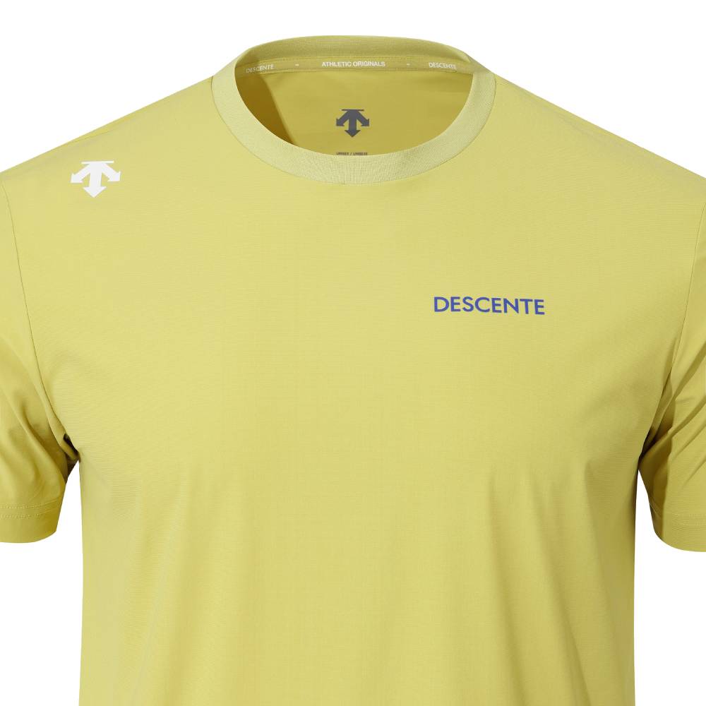 BACK GRAPHIC SHORT SLEEVET-SHIRTS 中性 運動上衣