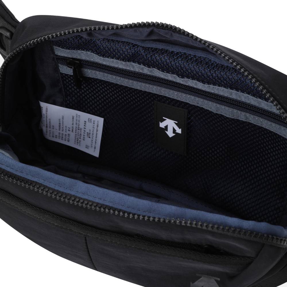 ESSENTIAL UTILITY BODY SLING BAG 中性 運動腰包