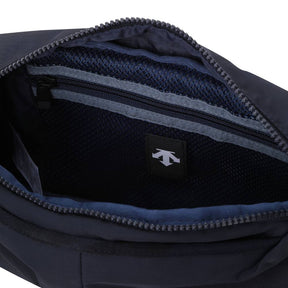 ESSENTIAL UTILITY BODY SLING BAG 中性 運動腰包
