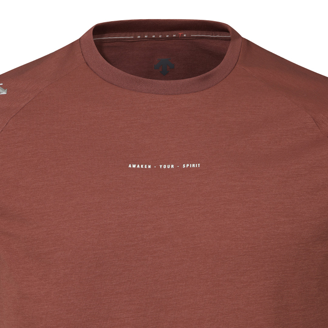 BACK-GRAPHIC SHORT-SLEEVE T-SHIRT 男士 運動上衣