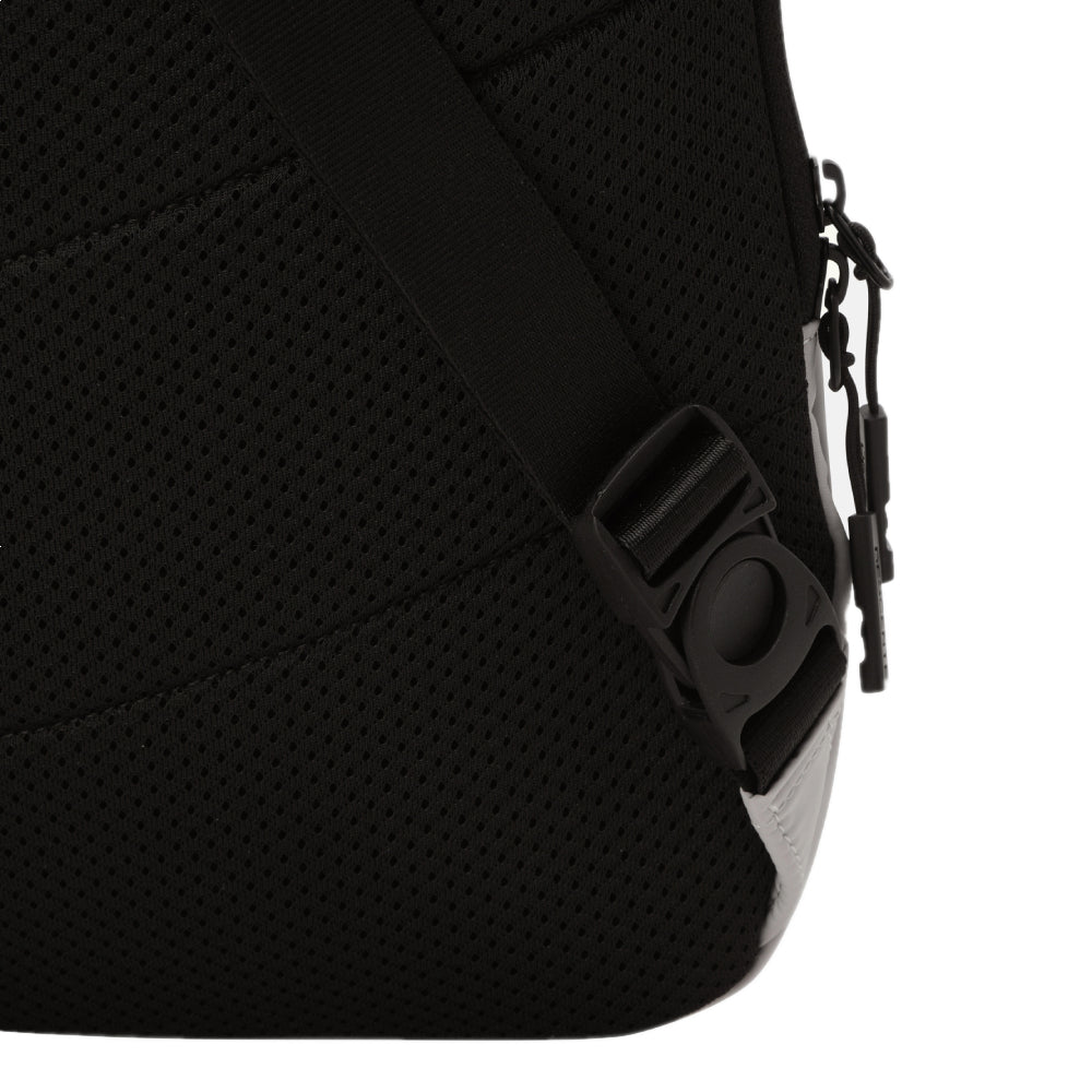 TEAMPACK SLINGBACK (GER BOBSLEIGH TEAM) 中性 運動側背包