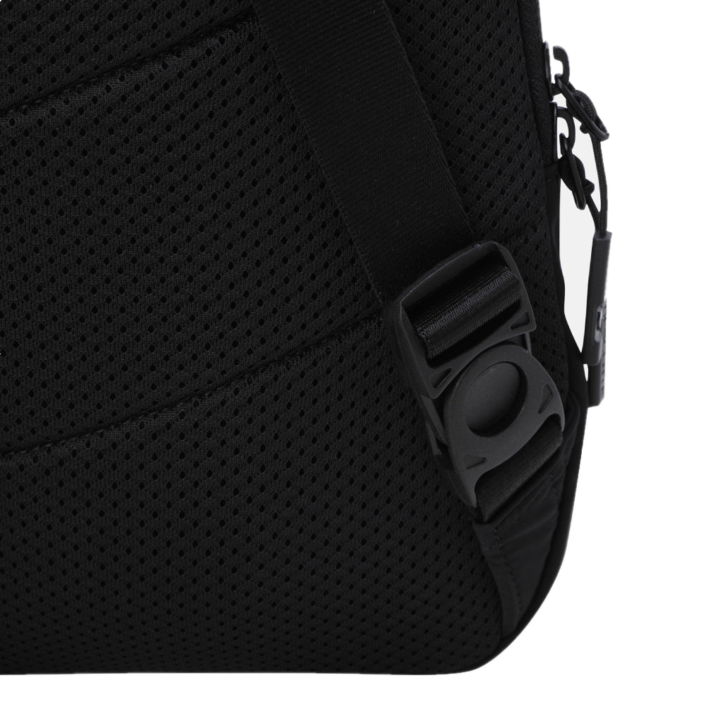 TEAMPACK SLINGBACK (GER BOBSLEIGH TEAM) 中性 運動側背包