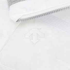 SHORT-SLEEVED TUBE-DOWN JUMPER 女士 高爾夫羽絨短袖外套