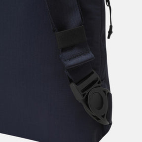 SPORTS BASIC LIGHT WEIGHT SLING BAG M 中性 運動斜背包