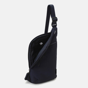 SPORTS BASIC LIGHT WEIGHT SLING BAG M 中性 運動斜背包