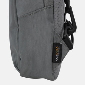 SPORTS BASIC LIGHTWEIGHT SLINGBACK M 中性 運動側背包