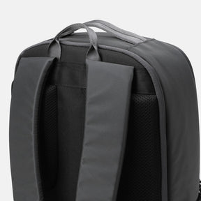 CITY COMMUTER BACKPACK 23 中性 運動後背包