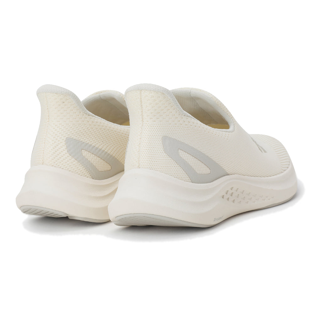 RUN STEP SLIP-ON 中性 運動鞋
