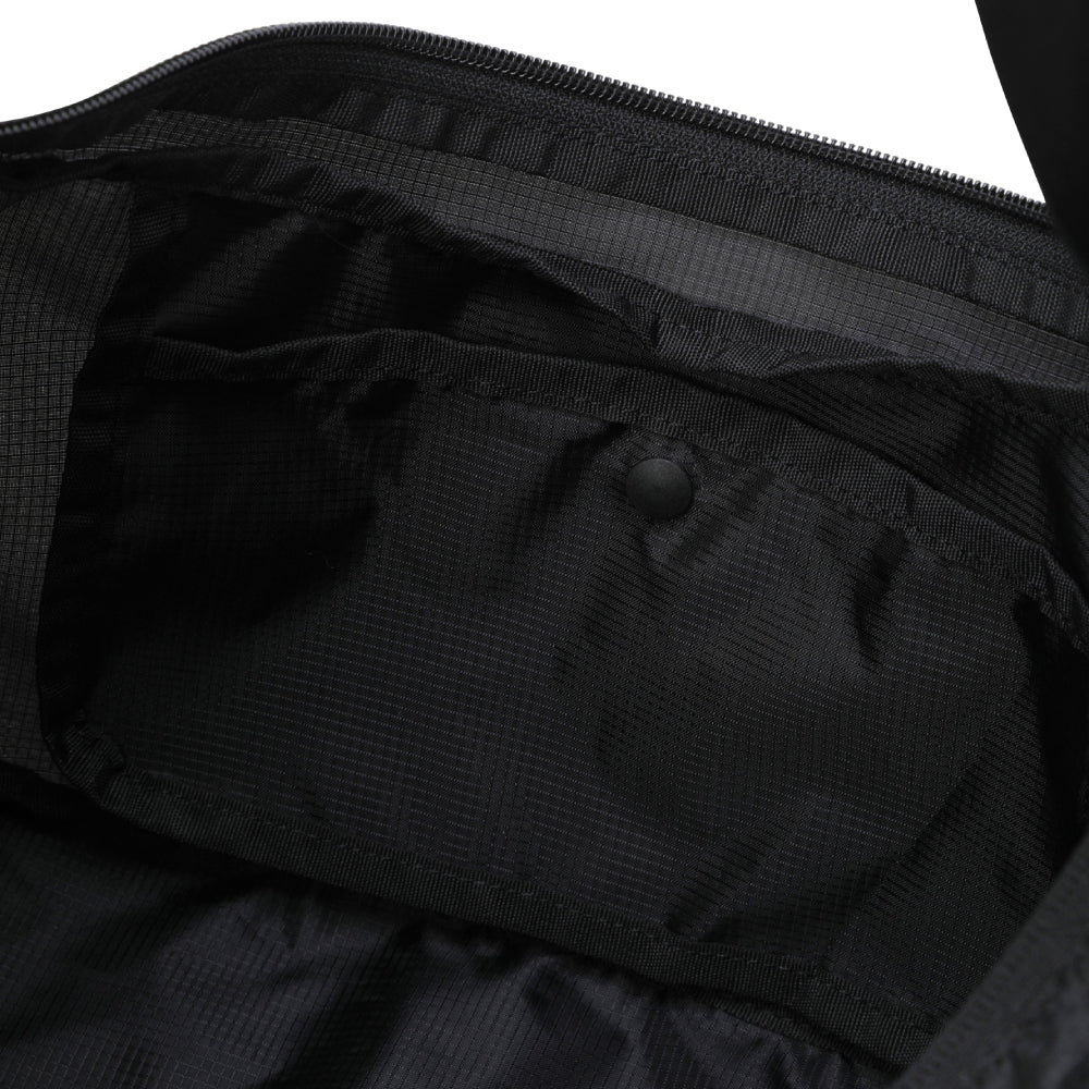 AIRY TRAVEL HALFMOON CROSS BAG 中性 健身訓練包