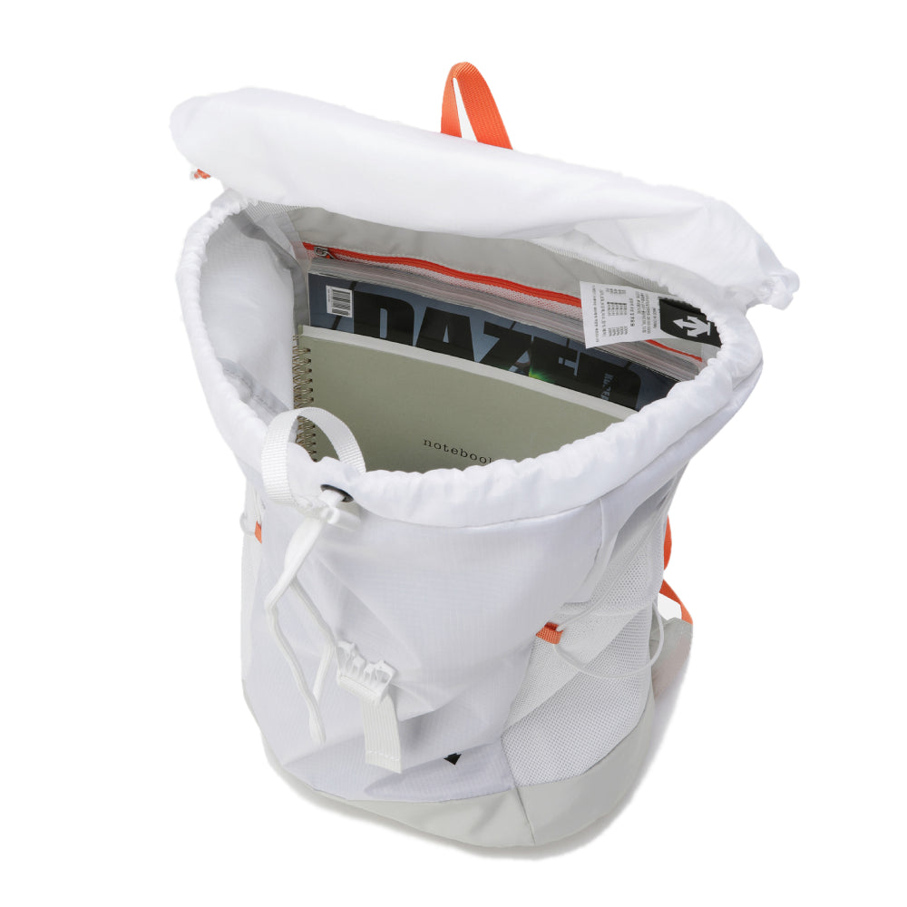 AIRY TRAVEL HOODBACKPACK 14L 中性 訓練後背包