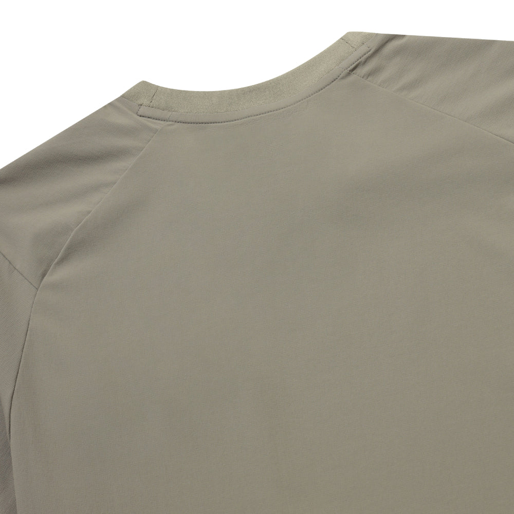 MEN AIR-STRETCH POCKET SHORT SLEEVE T-SHIRTS 男士 運動上衣